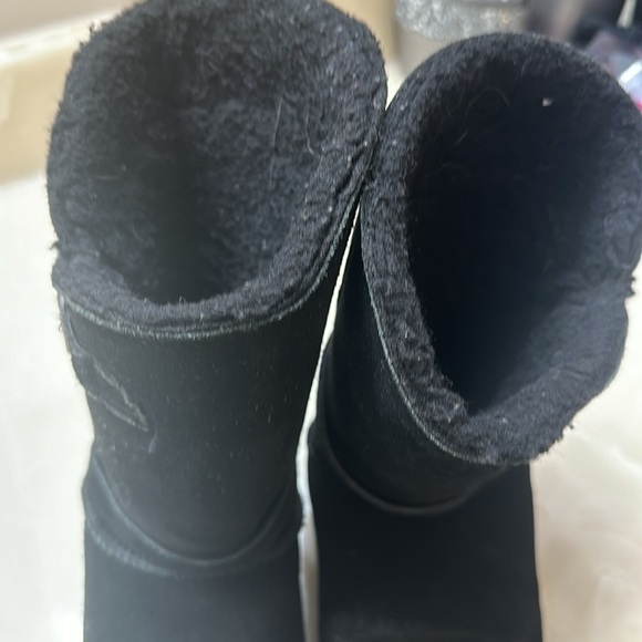 Black Bearpaw boots size 6 - Picture 4 of 7